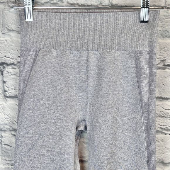 Gymshark Women Light Gray Flex High Waist Compression Leggings Spellout Sz Small - Picture 4 of 15